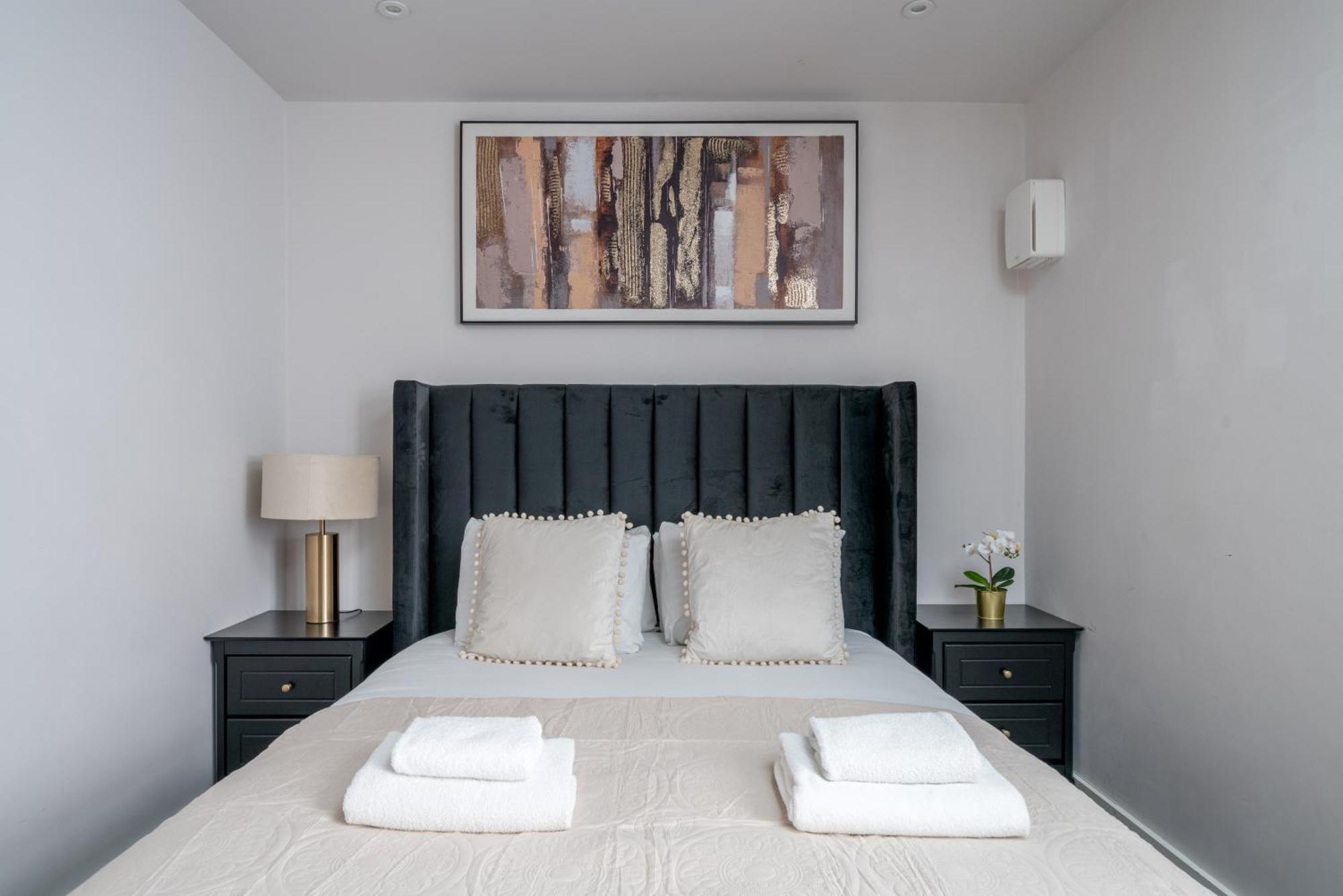 Boutique Lux London Apartments-Free Parking Totteridge Exterior photo